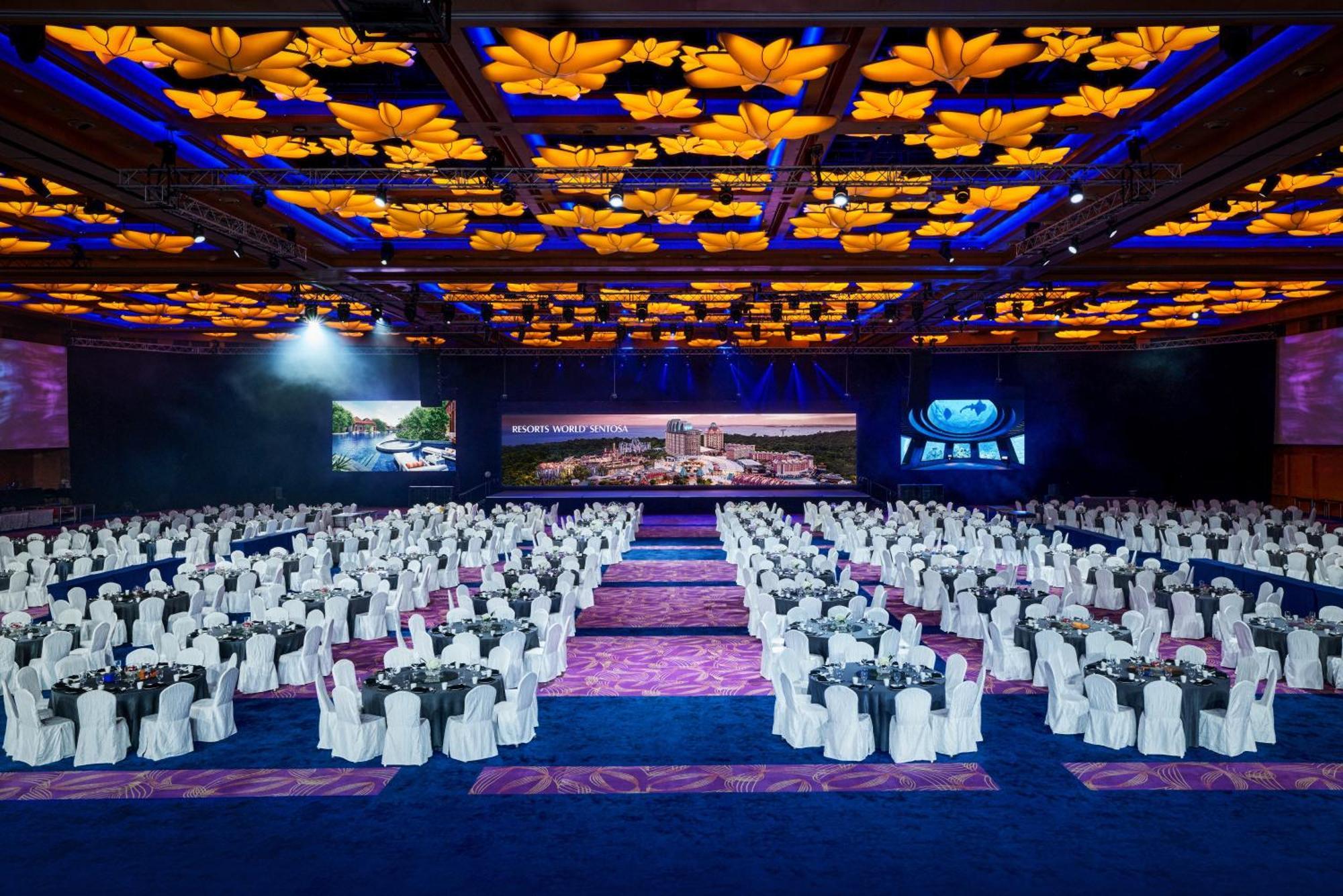 Resorts World Sentosa - Hotel Michael Szingapúr Kültér fotó
